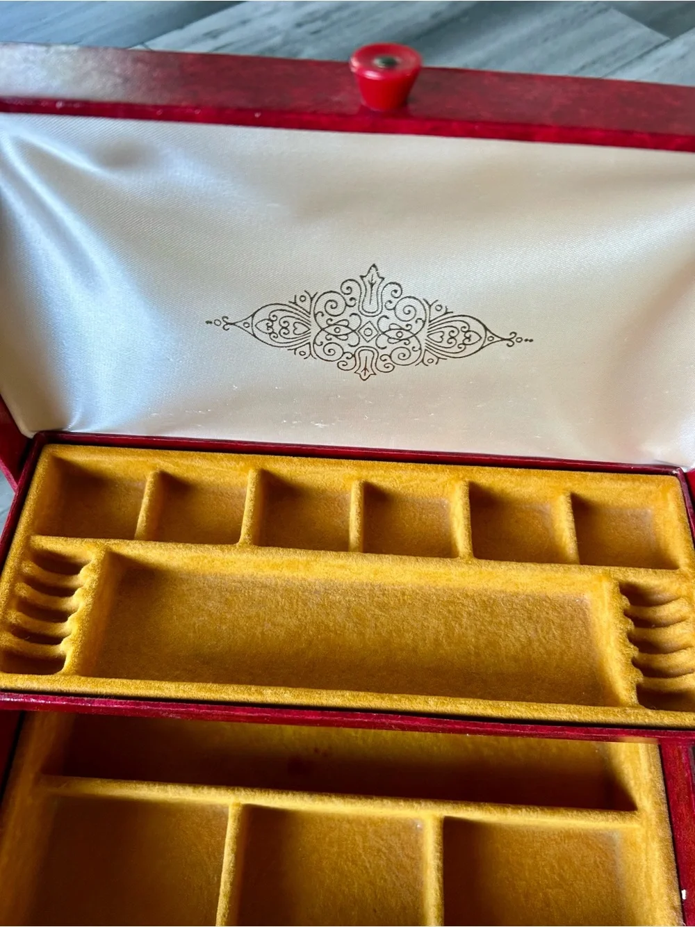 Vintage MCM Large Faux Leather Bound Velvet Lined Jewelry Box